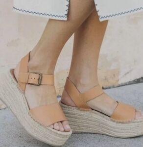 SOLUDOS Minorca High Platform Leather Sandals